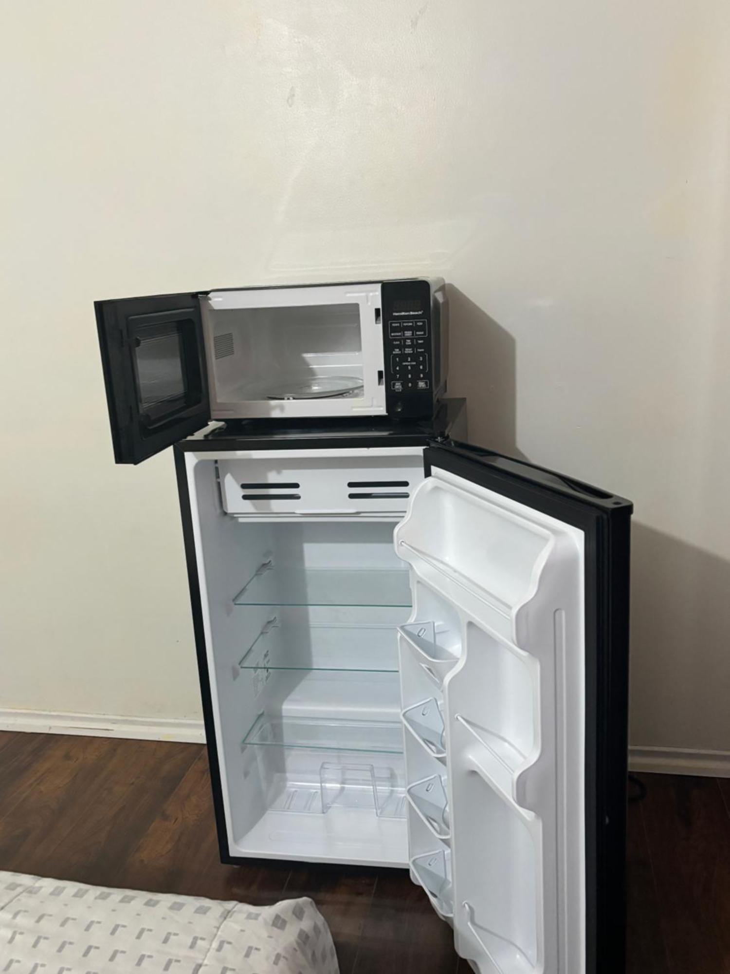 Bright Queen Room Close To Sheridan College And Airport Brampton Kültér fotó