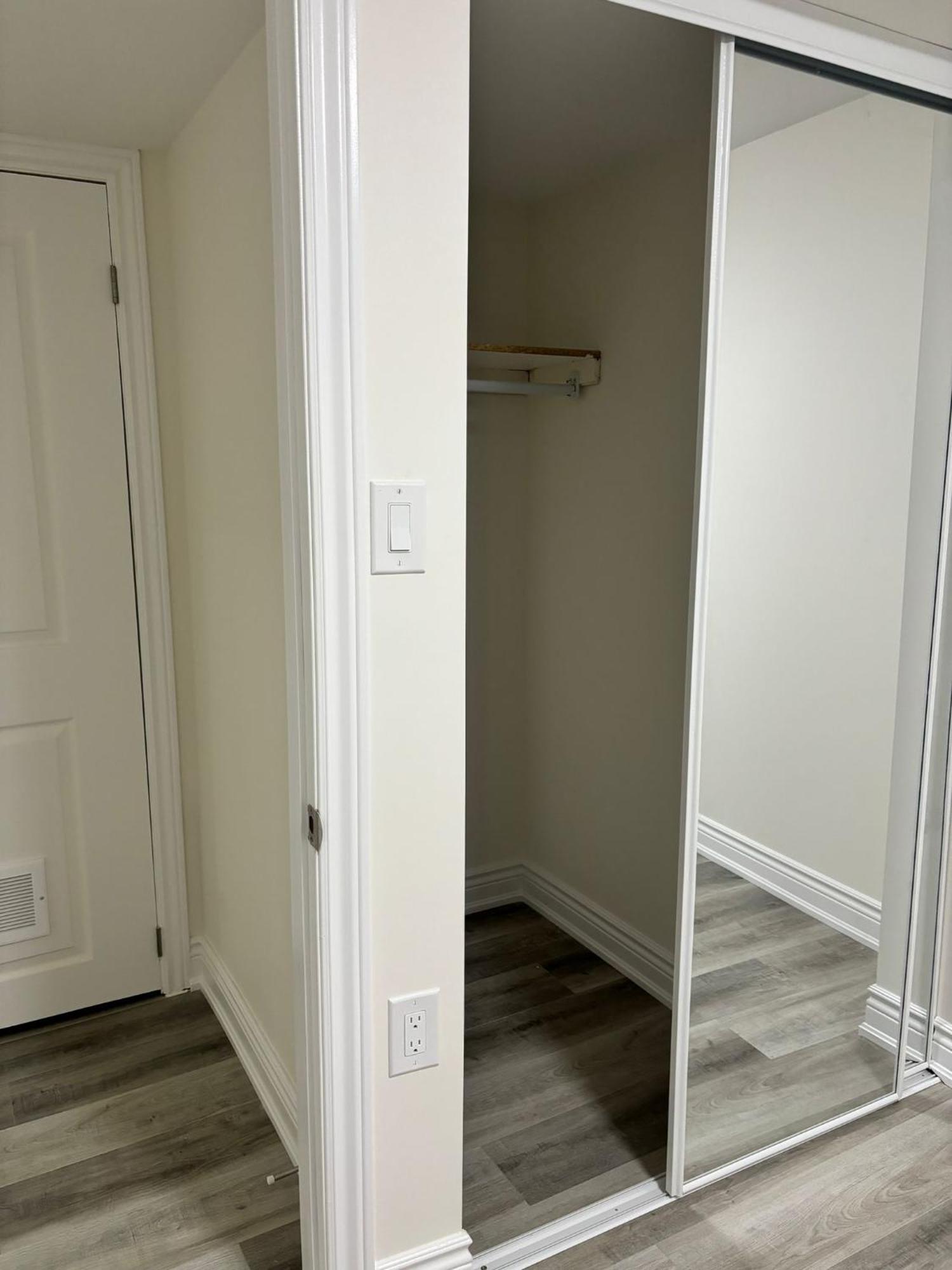 Bright Queen Room Close To Sheridan College And Airport Brampton Kültér fotó
